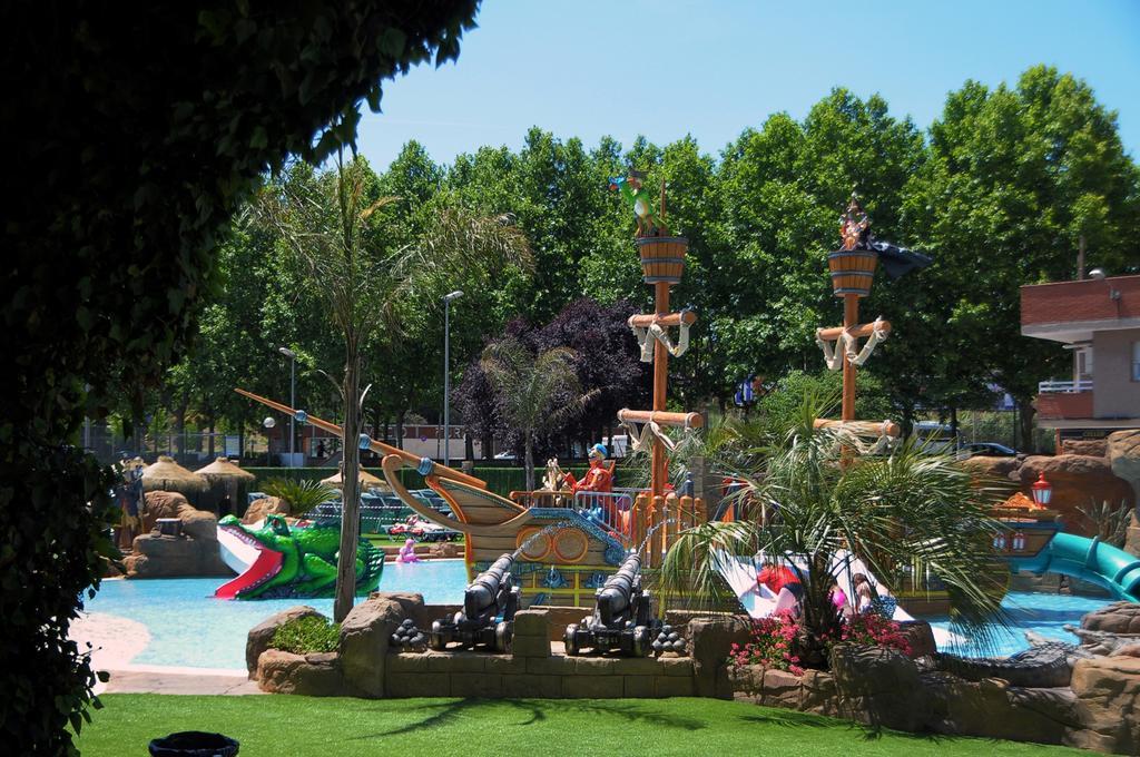 Evenia Olympic Garden 4*